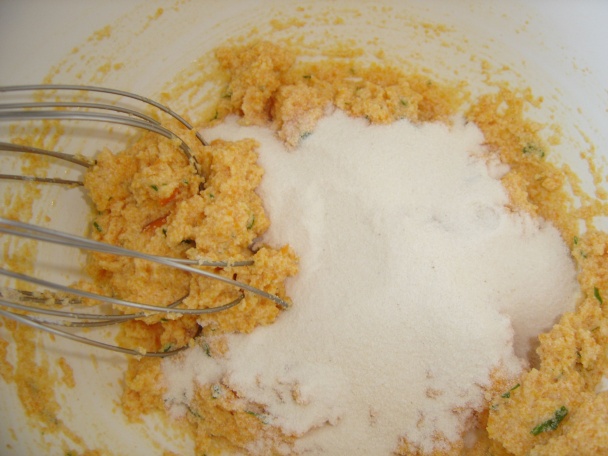 Kuracie stehná s medovou kôrkou, citrónový kuskus a vývar so srdiečkovými rezancami (fotorecept) - obrázok 16