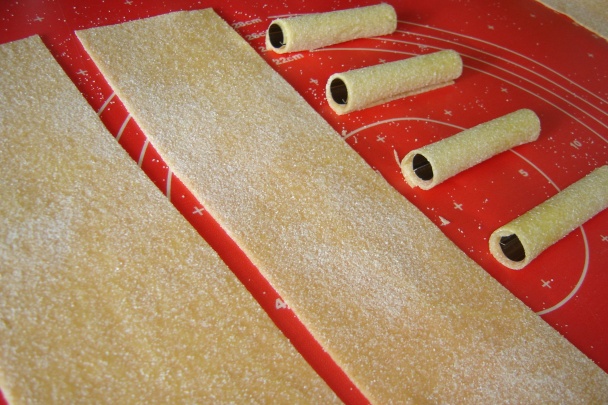 Pokus o domáce cestoviny - klobúčiky alebo mušličky - obrázok 3