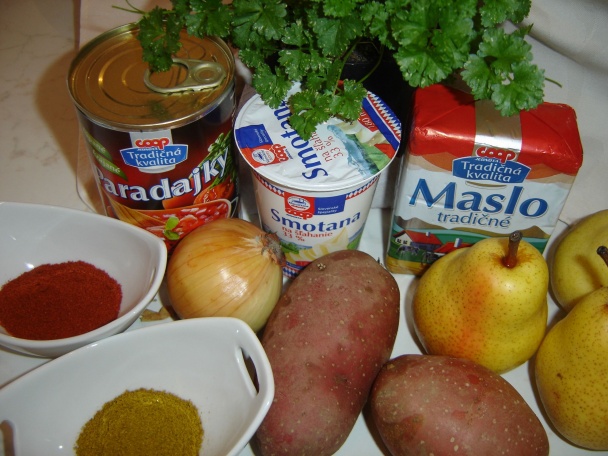 Oranžová polievka s hruškami a karí (fotorecept) - obrázok 1