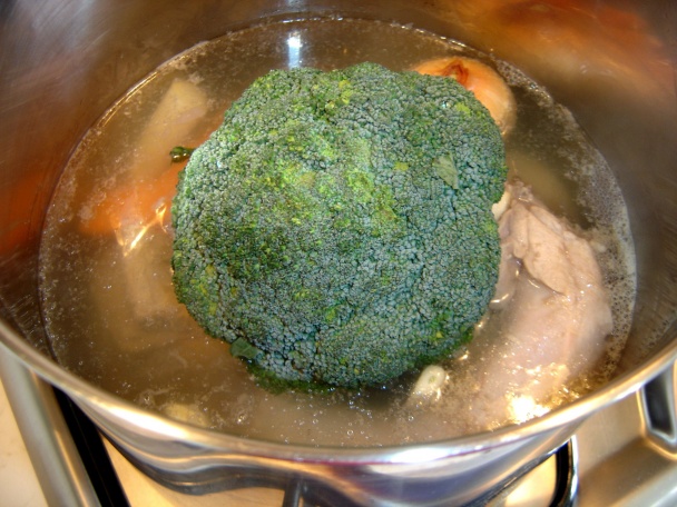 Mäsovo-zeleninový vývar s tajomstvom namiesto rezančekov (fotorecept) - obrázok 3