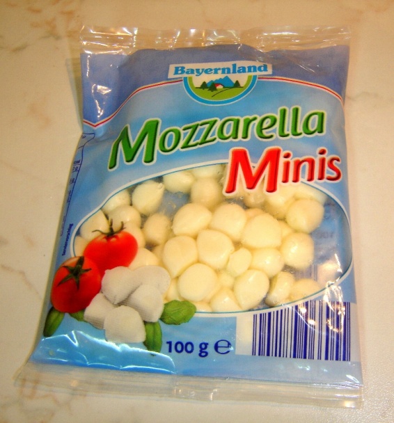 Paradajkový aspik s mozzarellou ako jednohubky a v šaláte (fotorecept) - obrázok 8