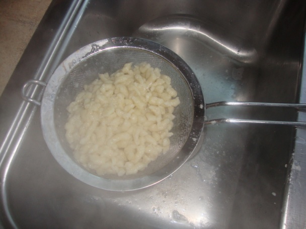 Trojkráľové halušky – strapačky s bryndzou (fotorecept) - obrázok 8