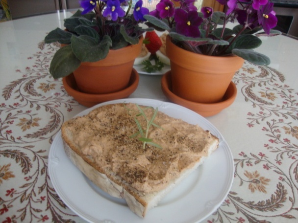 Lahodná lahôdková nátierka s polievkového mäsa pre Bábiku (fotorecept) - obrázok 9