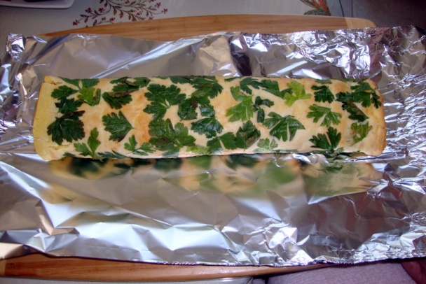 Piškótová slaná roláda s modrým syrom a čerstvými bylinkami (fotorecept) - obrázok 11