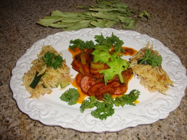 Perkelt z klobásy so slovenskou ryžou s mladou cuketou - obrázok 3