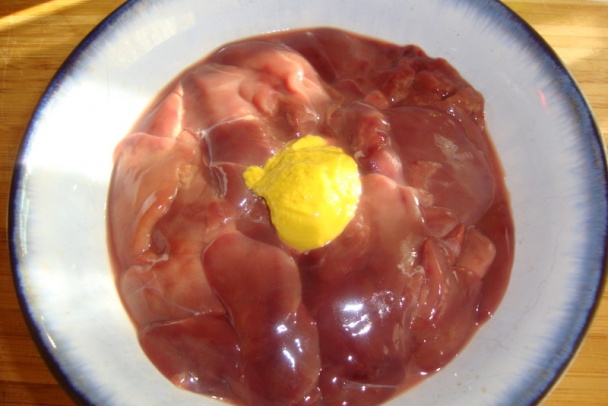 Kuracia pečeň v nalešníku na dusenej kapuste (fotorecept) - obrázok 2