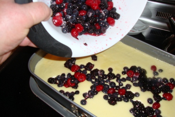 Bublanina s čerstvými lesnými plodmi (fotorecept) - obrázok 11