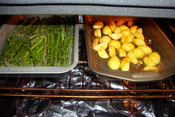 Sviečkovica so špargľou a pečenými zemiakmi (fotorecept) - obrázok 7