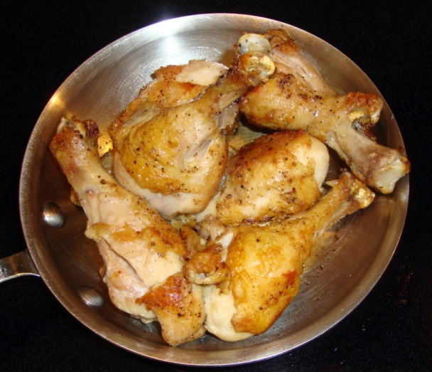 Kurací paprikáš na zelerových stonkách s maslovými haluškami (fotorecept) - obrázok 1