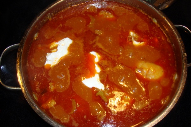 Kurací paprikáš na zelerových stonkách s maslovými haluškami (fotorecept) - obrázok 7