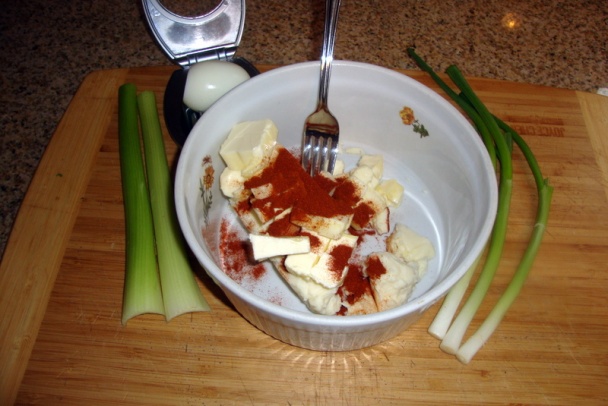 Bryndzová nátierka – Abov – Iowa - so stonkami zeleru (fotorecept) - obrázok 2