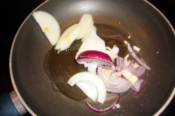 Pečený ružičkový kel so šunkou a jadrovníkmi (fotorecept) - obrázok 4