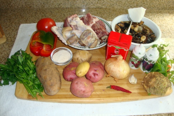 Zemiaková polievka s mäsom a hubami (fotorecept) - obrázok 1