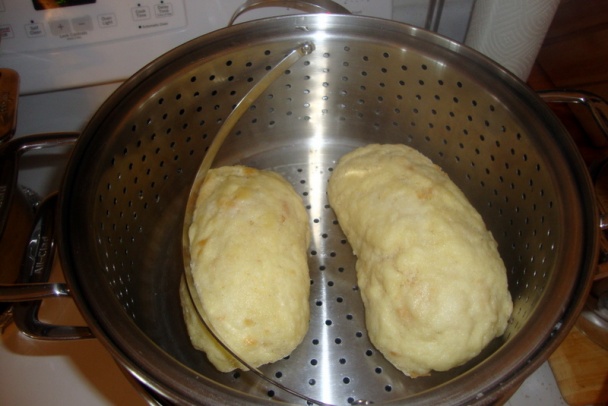 Parená knedľa s rožkom, alias hóskové knedlík (fotorecept) - obrázok 5