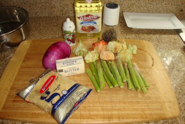 Slovenská ryža (orzo) s jadrovníkmi a špargľou (fotorecept) - obrázok 1