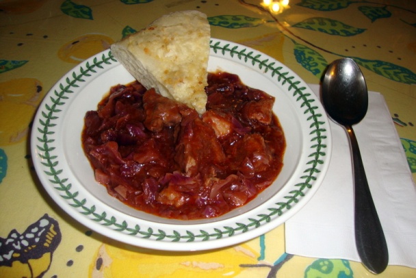 Bravčové s červenou kapustou a bielou cibuľou na čiernom pive (fotorecept) - obrázok 7