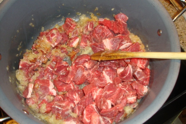 Hovädzí perkelt Iowa s maslovými nokerdľami (fotorecept) - obrázok 2