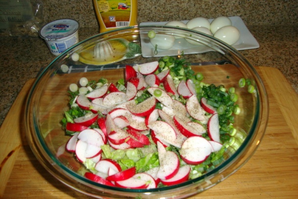 Mix šalát s vajíčkami na tvrdo (fotorecept) - obrázok 3