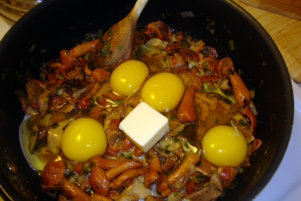 Huby s vajíčkom - jesenná pochúťka, skoro ako s podpňovkami (fotorecept) - obrázok 3