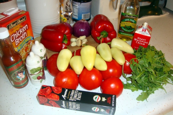 Paradajková polievka zo slnečnej Sicílie s kapiakrémom (fotorecept) - obrázok 1