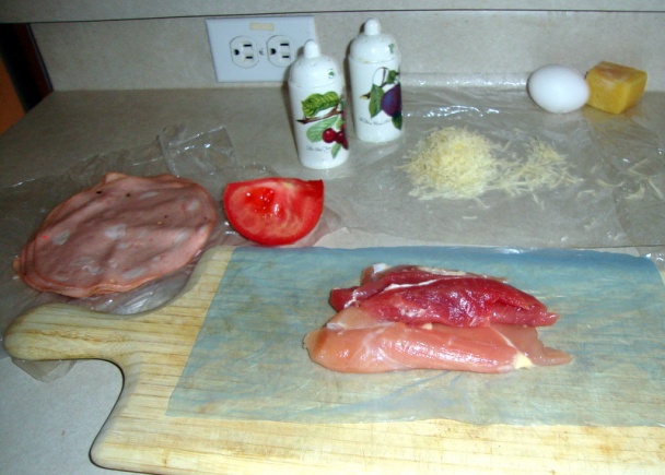 Kombinovaný rezeň s mortadelou a paradajkou (fotorecept) - obrázok 1