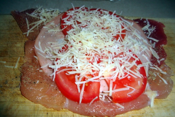 Kombinovaný rezeň s mortadelou a paradajkou (fotorecept) - obrázok 5