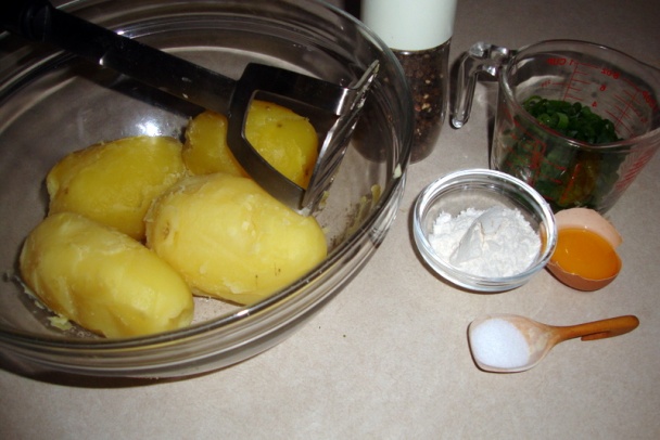 Lahôdkové fašírky z tresky v zemiakoch (fotorecept) - obrázok 3