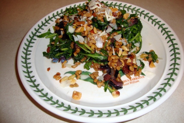 Zelený šalát s farro a opečeným hroznom (fotorecept) - obrázok 6