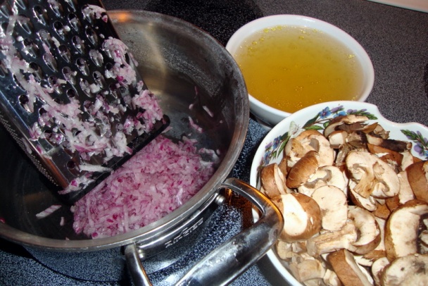 Šťavnatý mäsový bochník s čerstvými hubami (fotorecept) - obrázok 2