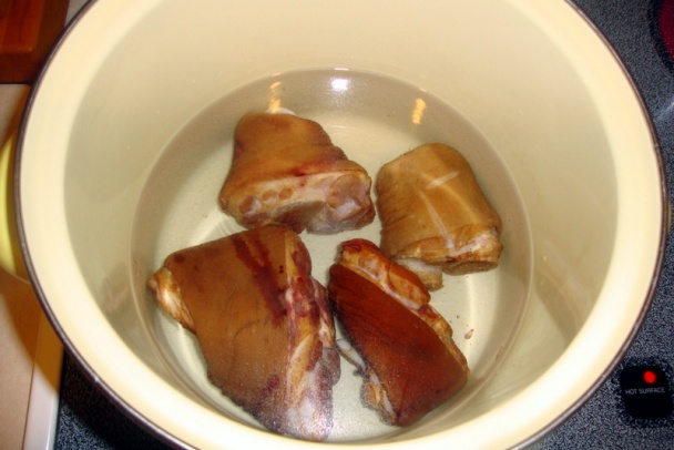 Polievka z údeného mäsa so zemiakmi (fotorecept) - obrázok 2