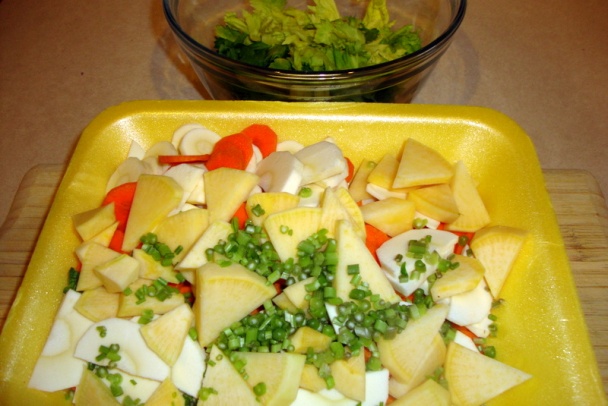 Polievka z údeného mäsa so zemiakmi (fotorecept) - obrázok 3