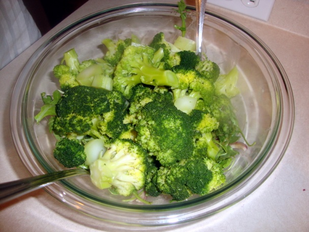 Brokolicový šalát s plátkom lososa (fotorecept) - obrázok 6