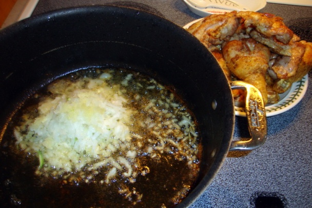 Kurací paprikáš s cuketkou a zelerovými stonkami (fotorecept) - obrázok 3