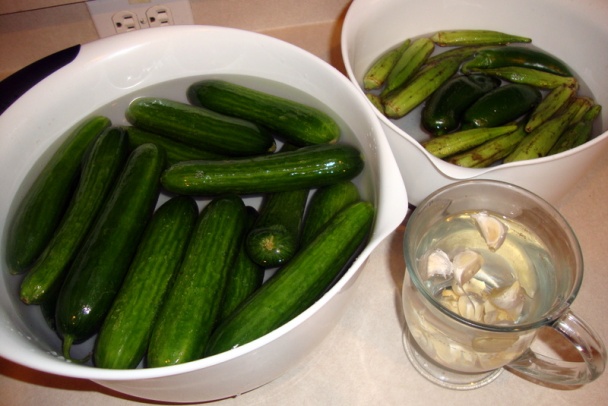 Sladkokyslé uhorky s okrou (fotorecept) - obrázok 2