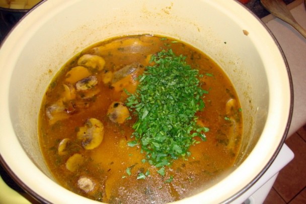 Zemiaková polievka s kuriatkami na kopci (fotorecept) - obrázok 9