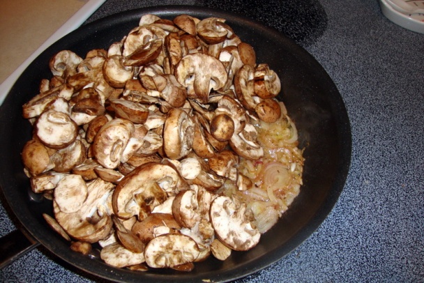 Voňavá nátierka z čerstvých húb (fotorecept) - obrázok 2