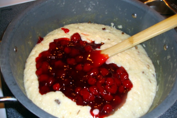 Ružový ryžový nákyp s datľami a čerešňami (fotorecept) - obrázok 1