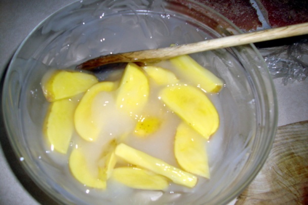 Zemiaky pečené na kukuričnom škrobe (fotorecept) - obrázok 4