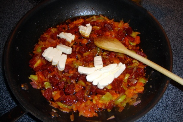 Praženica s chorizom a jadrovníkmi paprík (fotorecept) - obrázok 4