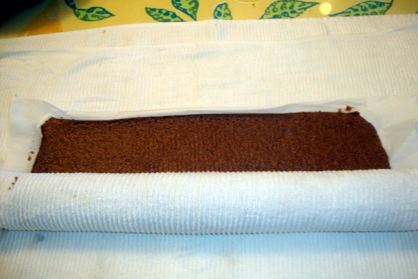 Čokoládovo-orechová roláda pani Čadovej (fotorecept) - obrázok 11