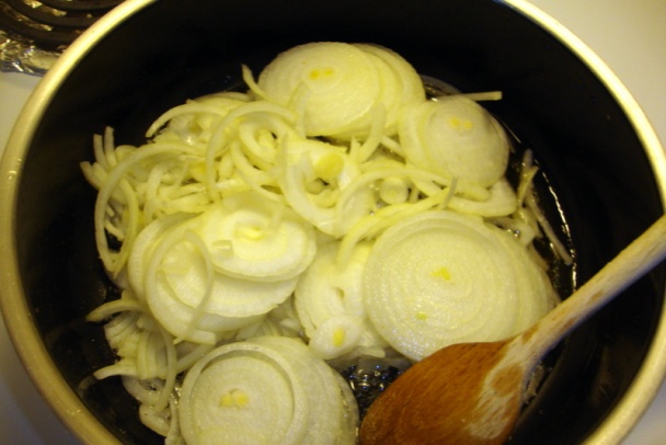 Domáci chlieb s cibuľou na slanine (fotorecept) - obrázok 3