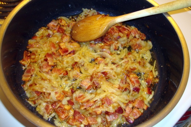 Domáci chlieb s cibuľou na slanine (fotorecept) - obrázok 4