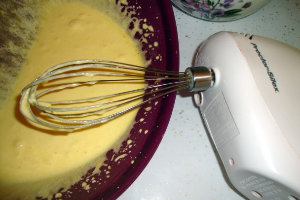 Piškótový zákusok s čučoriedkami a parížskym krémom (fotorecept) - obrázok 4