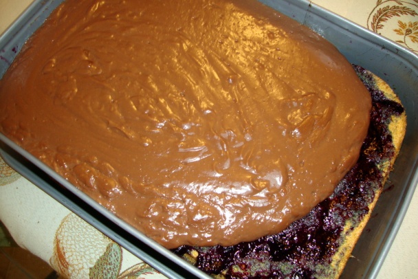 Piškótový zákusok s čučoriedkami a parížskym krémom (fotorecept) - obrázok 12