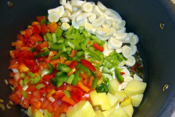 Kurací perkelt s koreňovým petržlenom (fotorecept) - obrázok 4