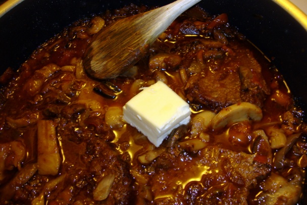 Hovädzie plátky na ružovom víne a hubách (fotorecept) - obrázok 11