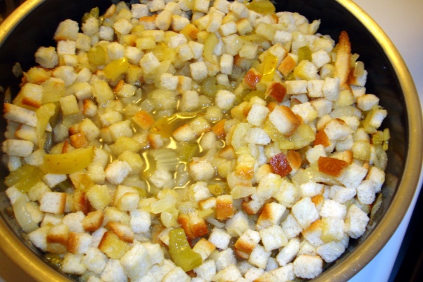 Pečené šťavnaté prsia z morky s krutónovou prílohou (fotorecept) - obrázok 8