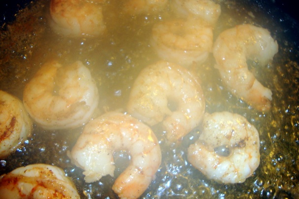 Cestoviny bucatini s krevetami a arrabbiata omáčkou (fotorecept) - obrázok 3