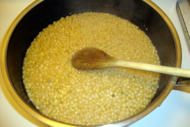 Kuracie stehná na hnedých šampiňónoch s kuskusom (fotorecept) - obrázok 9