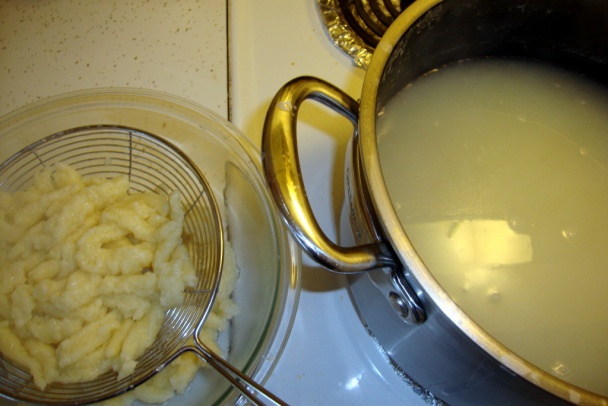 Spätzle, halušková – nokerlová príloha zo Švábska (fotorecept) - obrázok 6